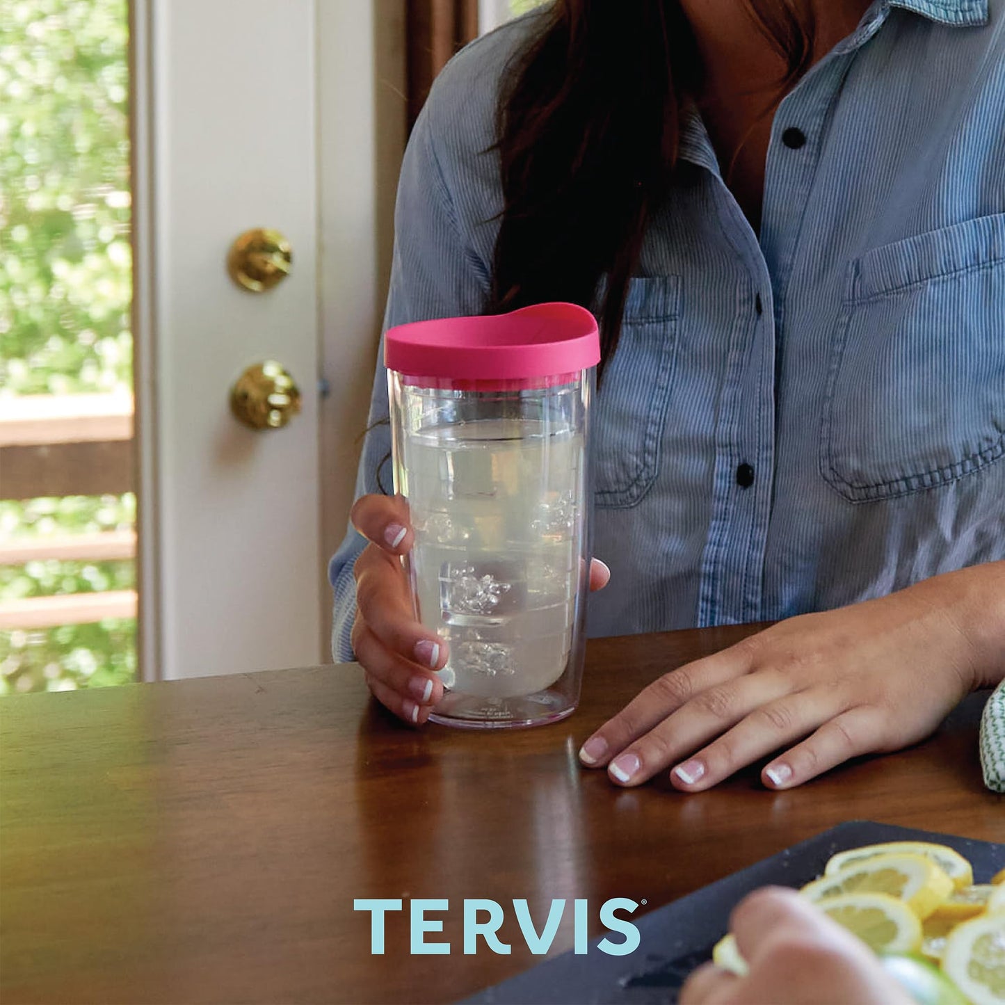 Tervis Painted White Daises Insulated Tumbler with Lid, 16 oz